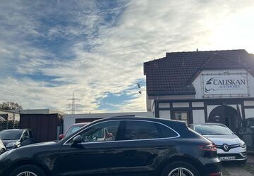 Porsche Macan 153.025 km 29.290 &euro; Dinslaken 46539