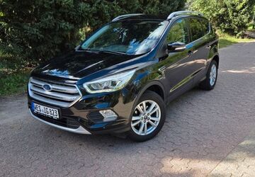 Ford Kuga 95.000 km 13.800 &euro; Wesel 46485