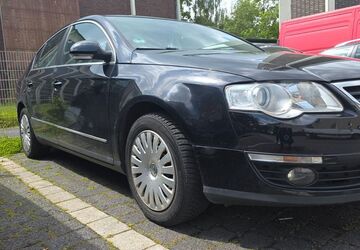 VW Passat 213.500 km 2.800 &euro; Oberhausen 46119