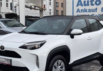 Toyota Yaris Cross 23.057 km 22.800 &euro; Oberhausen 46045