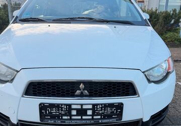 Mitsubishi Colt 258.000 km 2.499 &euro; Oberhausen 46047