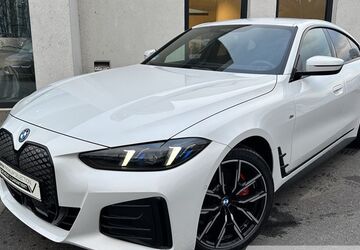 BMW i4 24.883 km 53.440 &euro; Essen 45134