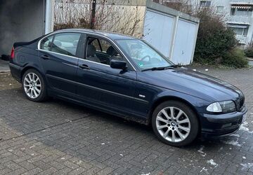 BMW 320 205.200 km 4.000 &euro; Essen 45327