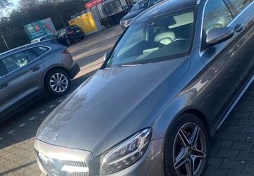Mercedes-Benz C 220 215.300 km 17.250 &euro; OB 46117