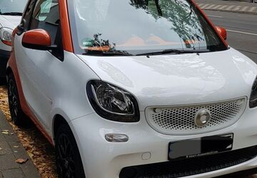 Smart ForTwo 60.250 km 8.500 &euro; DÜSSELDORF 40476