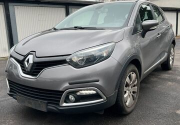 Renault Captur 99.303 km 7.550 &euro; Düsseldorf 40589