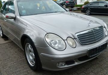 Mercedes-Benz E 220 225.971 km 2.400 &euro; Oberhausen 46047