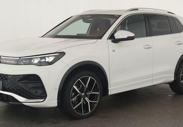 VW Tiguan 8.900 km 49.684 &euro; Düsseldorf 40233