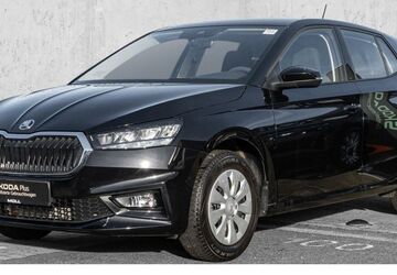 Skoda Fabia 10.122 km 17.260 &euro; Düsseldorf 40474