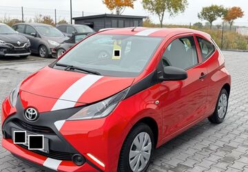 Toyota Aygo (X) 89.000 km 5.999 &euro; Tönisvorst 47918