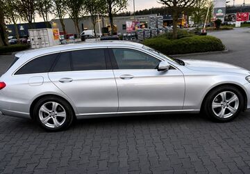 Mercedes-Benz 220 139.340 km 12.500 &euro; Bochum 44805