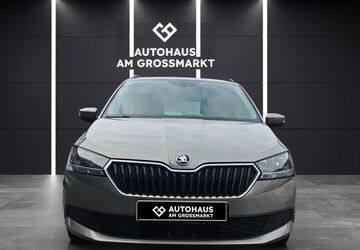 Skoda Fabia 93.400 km 12.590 &euro; Duisburg 47059