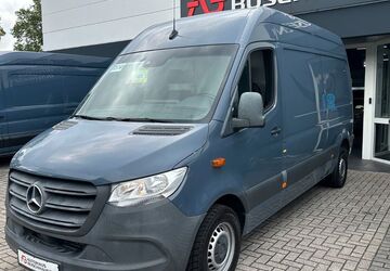Mercedes-Benz Sprinter 185.000 km 14.490 &euro; Oberhausen 46049