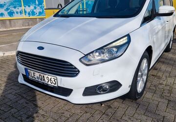Ford S-Max 77.000 km 16.000 &euro; Krefeld 47803