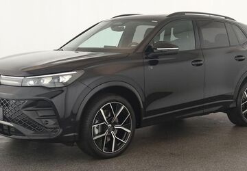 VW Tiguan 10.500 km 49.484 &euro; Düsseldorf 40233