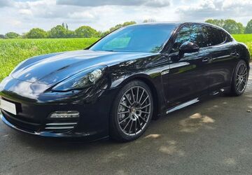 Porsche Panamera 177.082 km 24.900 &euro; Marl 45770