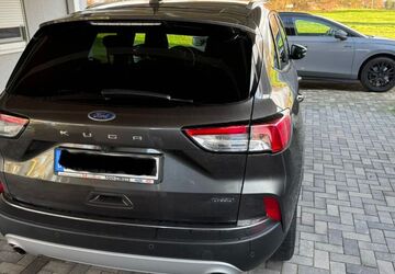 Ford Kuga 47.800 km 24.200 &euro; Krefeld 47802