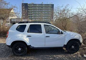 Dacia Duster 79.000 km 9.500 &euro; Duisburg 47057