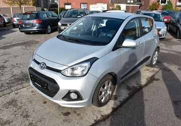 Hyundai i10 32.500 km 11.880 &euro; Oberhausen 46145