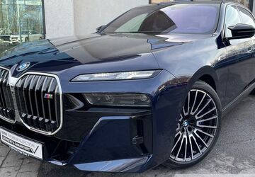 BMW i7 2.913 km 133.930 &euro; Essen 45134