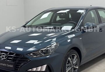 Hyundai i30 11.540 km 18.850 &euro; Essen 45326