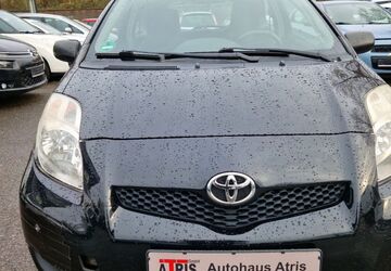 Toyota Yaris 237.000 km 1.950 &euro; Bottrop 46238
