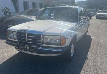 Mercedes-Benz 300 241.616 km 14.990 &euro; Ratingen Breitscheid 40885