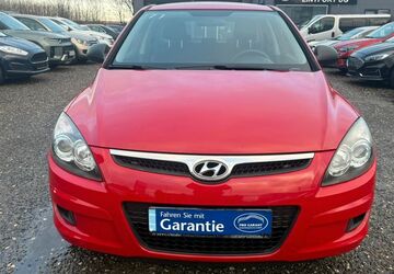 Hyundai i30 120.000 km 4.449 &euro; Kamp-Lintfort 47475