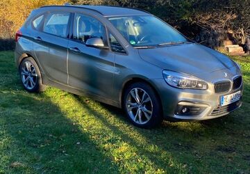 BMW 220 Active Tourer 102.000 km 15.500 &euro; Velbert 42551
