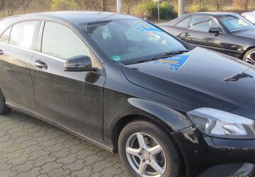 Mercedes-Benz A 180 109.500 km 13.900 &euro; Moers 47445
