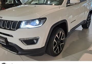 Jeep Compass 103.703 km 16.490 &euro; Wesel 46485