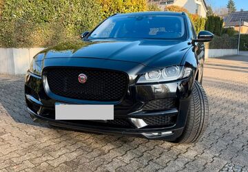Jaguar F-Pace 156.378 km 14.500 &euro; Gelsenkirchen 45891