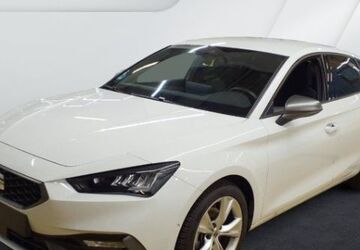 Seat Leon 17.860 km 27.700 &euro; Essen 45307