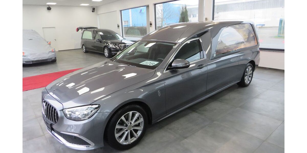 Mercedes-Benz E 200 24.999 km 123.950 &euro; Essen 45329