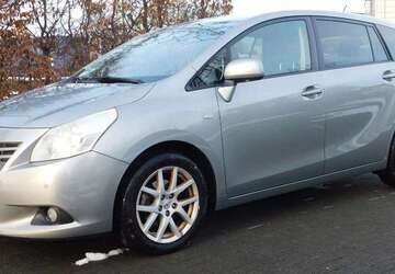 Toyota Verso 522.974 km 2.999 &euro; Mülheim an der Ruhr 45473