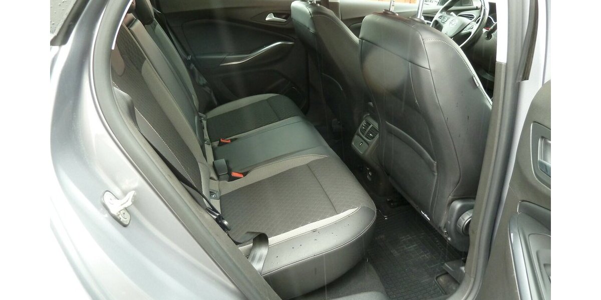 Opel Grandland X Innovation 1.5 D Automatik Navi LED 171.000 km 12.900 &euro; Ratingen 40885