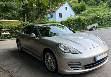 Porsche Panamera 140.286 km 19.000 &euro; Essen 45279